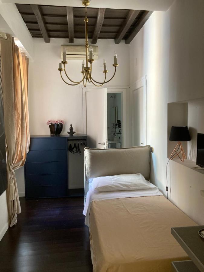 D.R.Rome Spanish Luxury Suites Exterior photo
